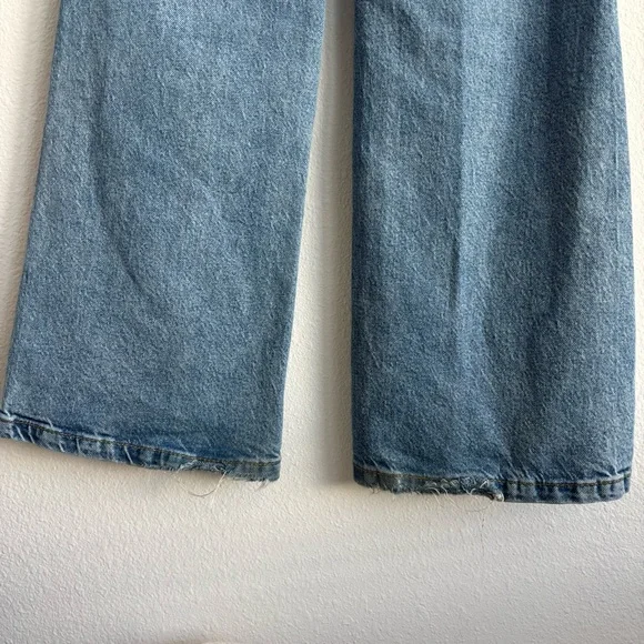 Levi's Naughties Low Rise Bootcut Vintage 2000 Back Pocket Light Blue Jeans - Picture 10 of 15